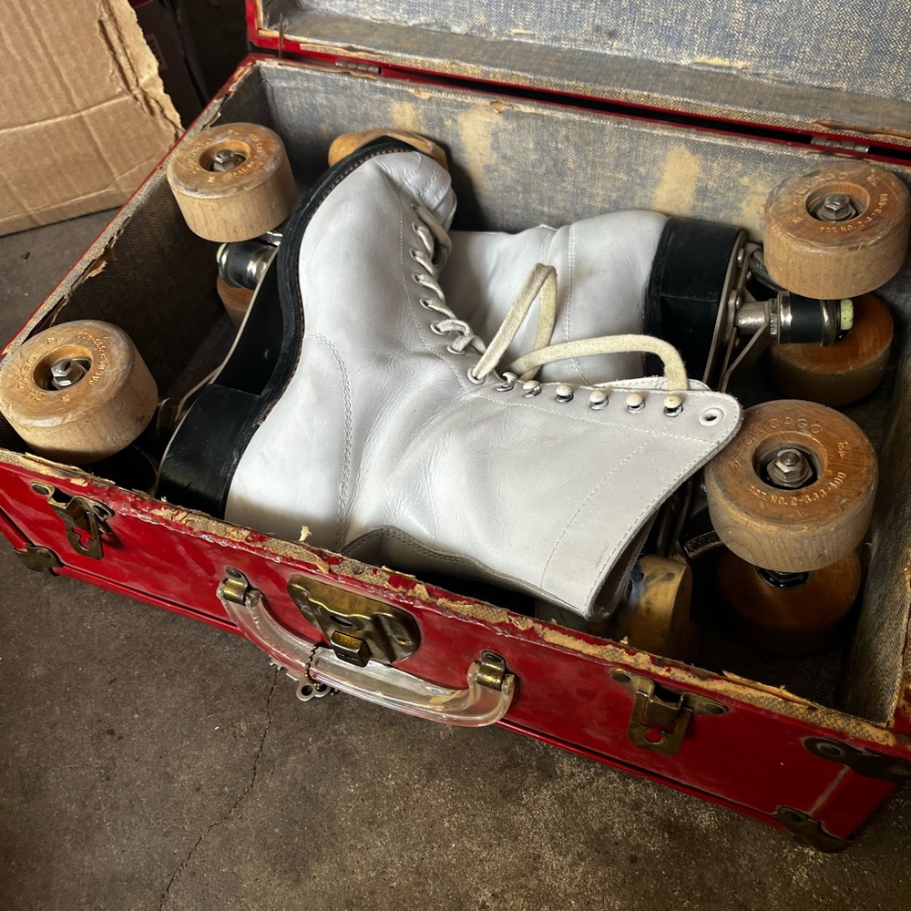 vtg rollerskates 6.5
